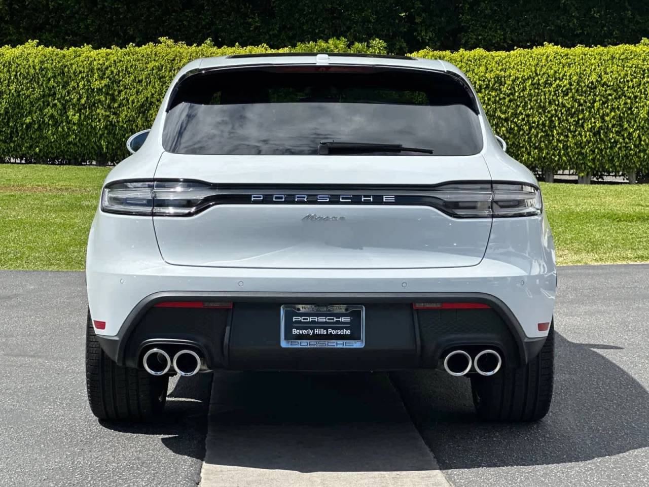 2026 Porsche Macan Base