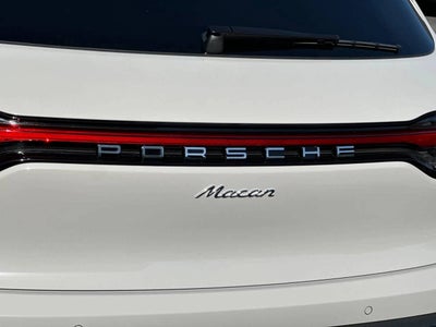 2026 Porsche Macan Base