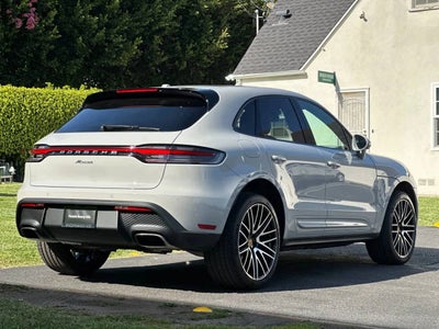 2026 Porsche Macan Base
