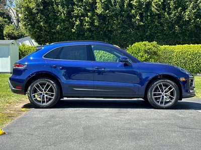 2026 Porsche Macan Base