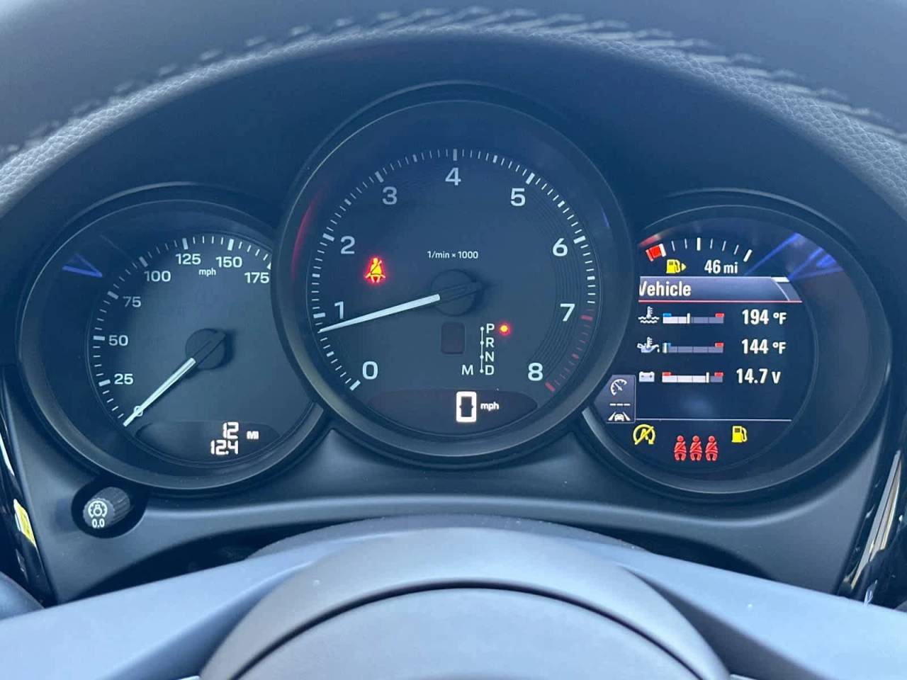 2026 Porsche Macan Base