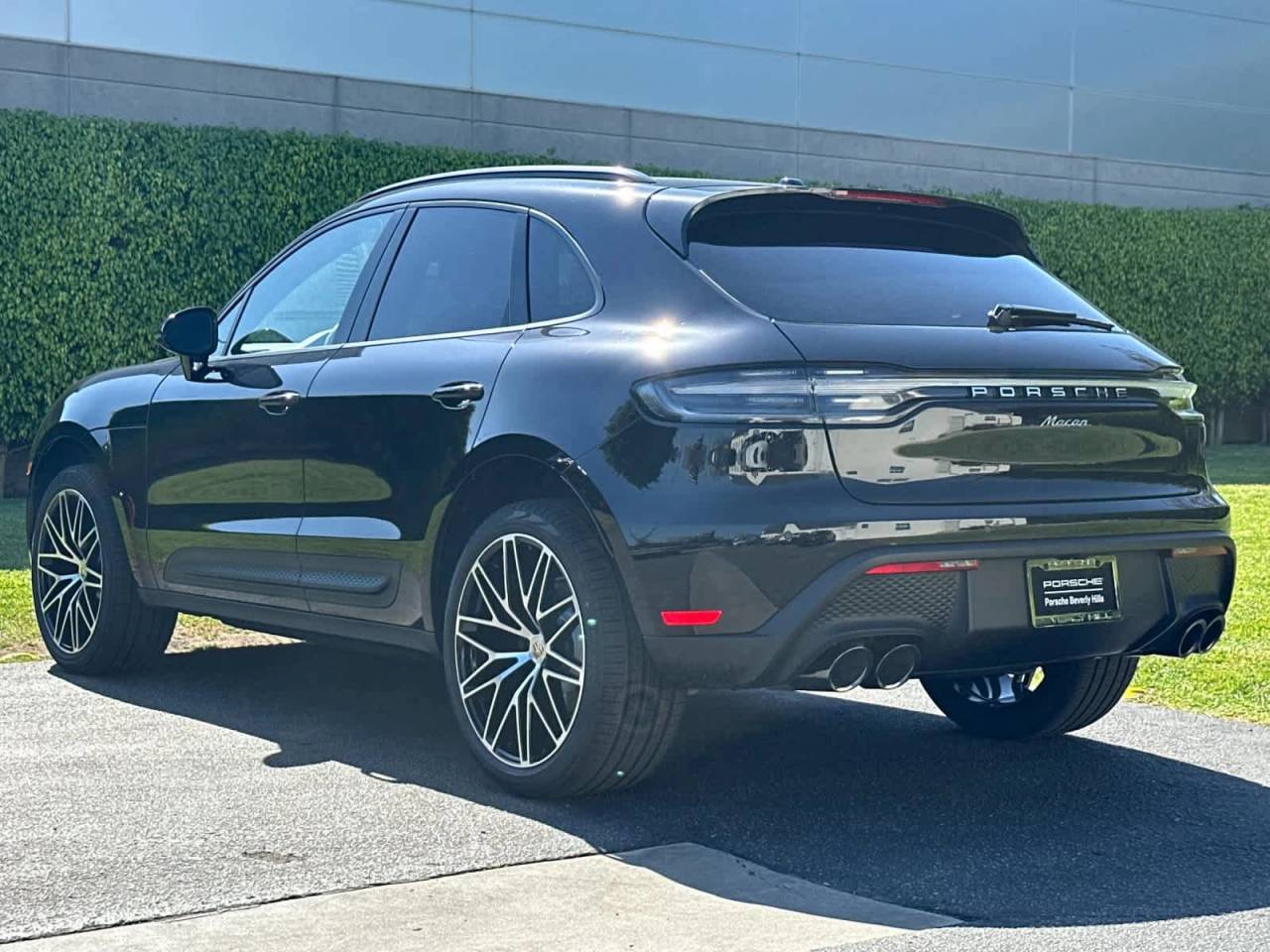 2026 Porsche Macan Base