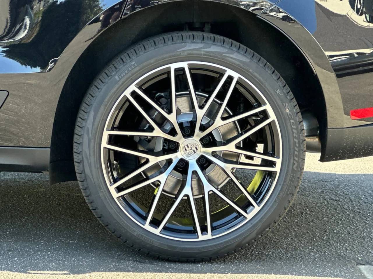 2026 Porsche Macan Base