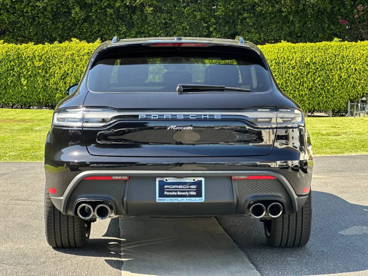 2026 Porsche Macan Base