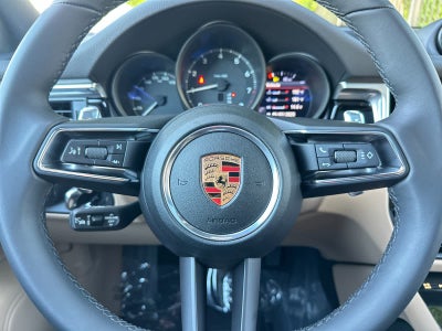 2026 Porsche Macan Base