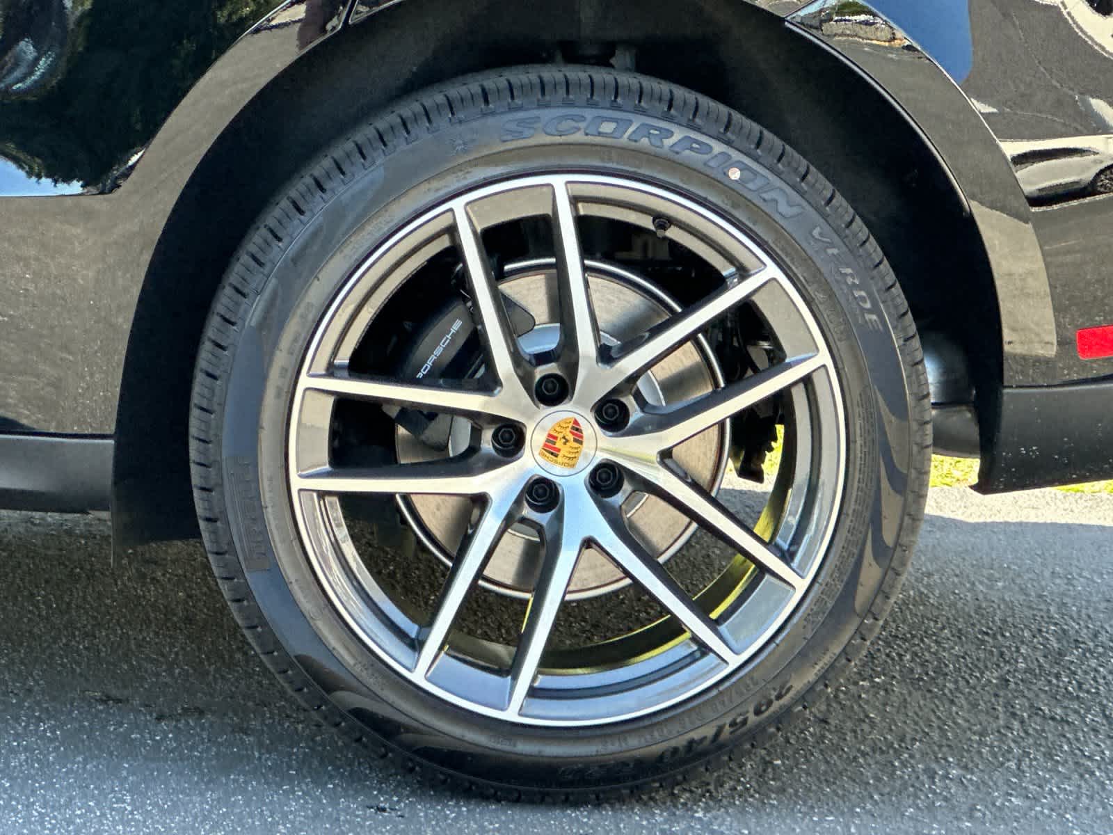 2026 Porsche Macan Base