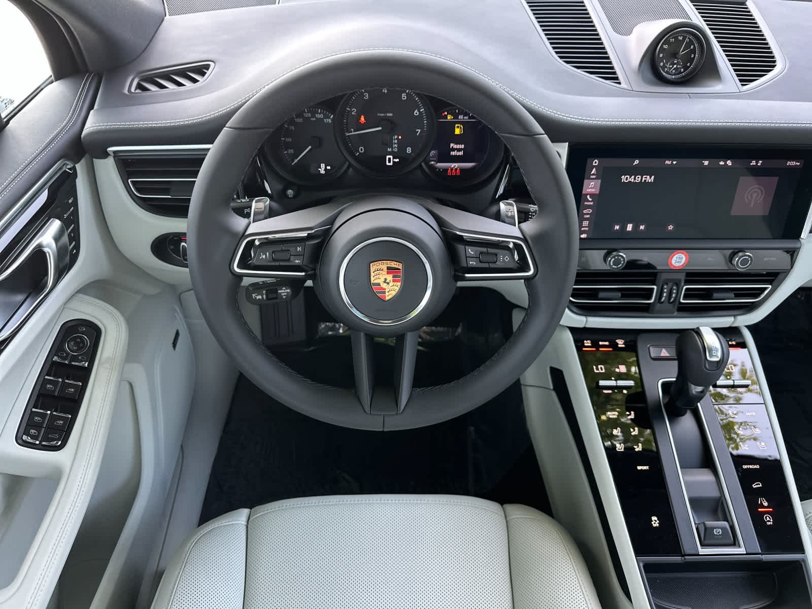 2026 Porsche Macan Base