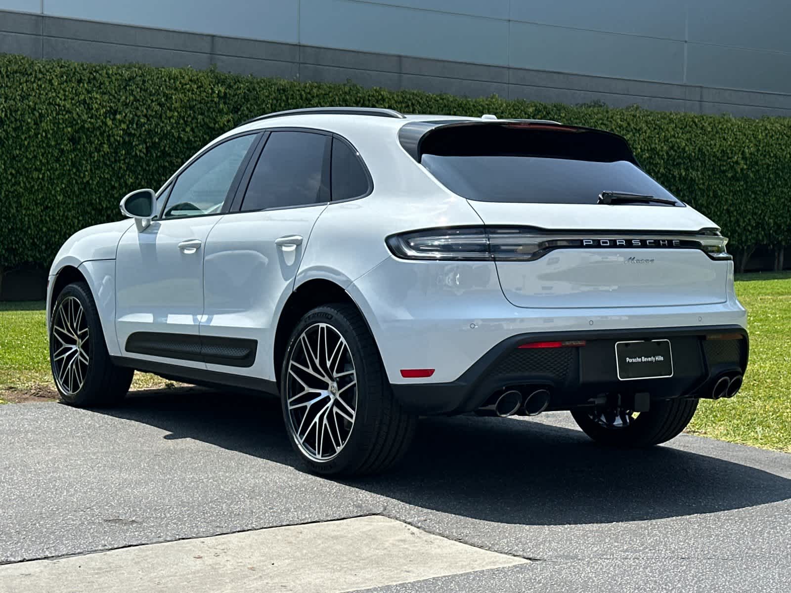 2026 Porsche Macan Base