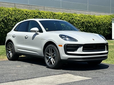 2026 Porsche Macan Base