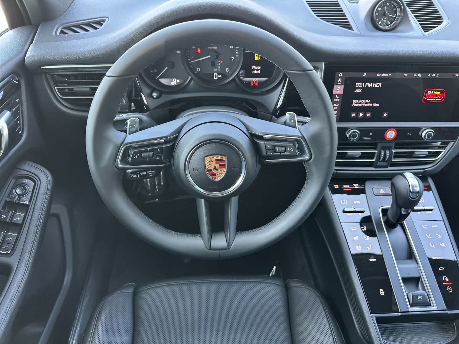 2026 Porsche Macan Base