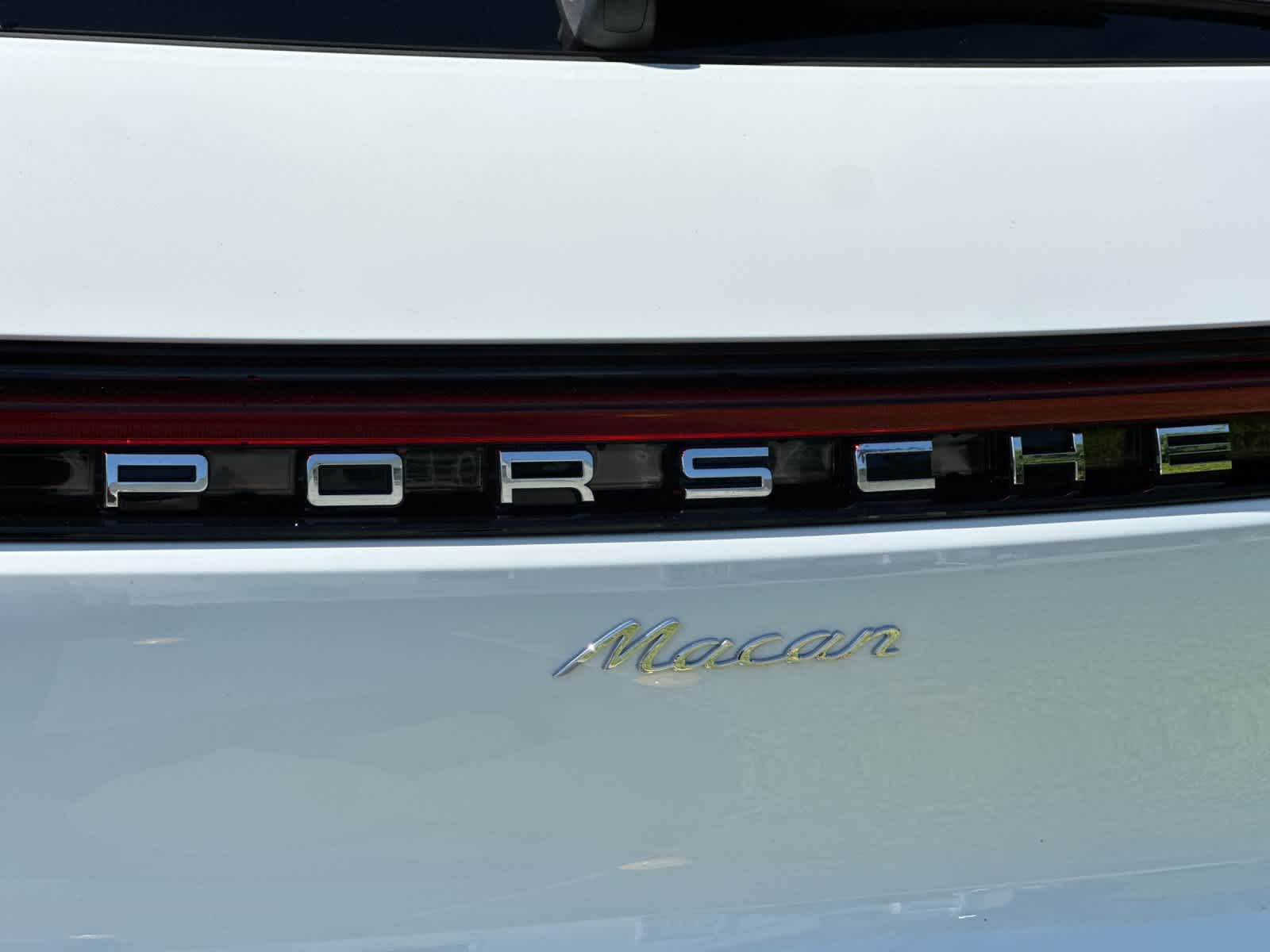 2026 Porsche Macan Macan