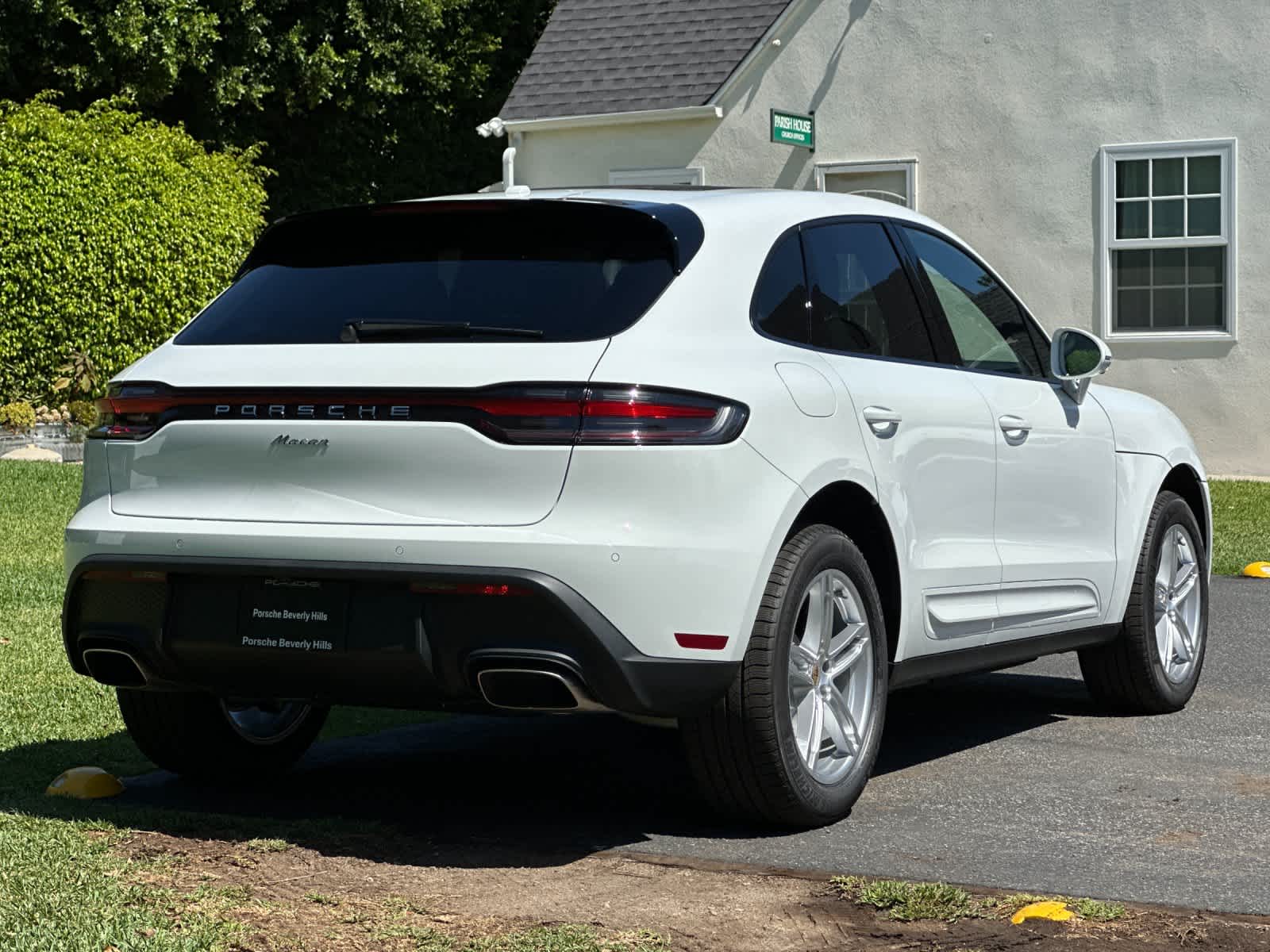 2026 Porsche Macan Macan