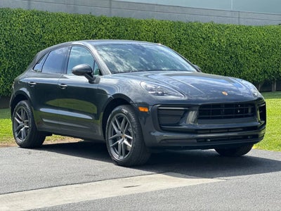 2022 Porsche Macan Base