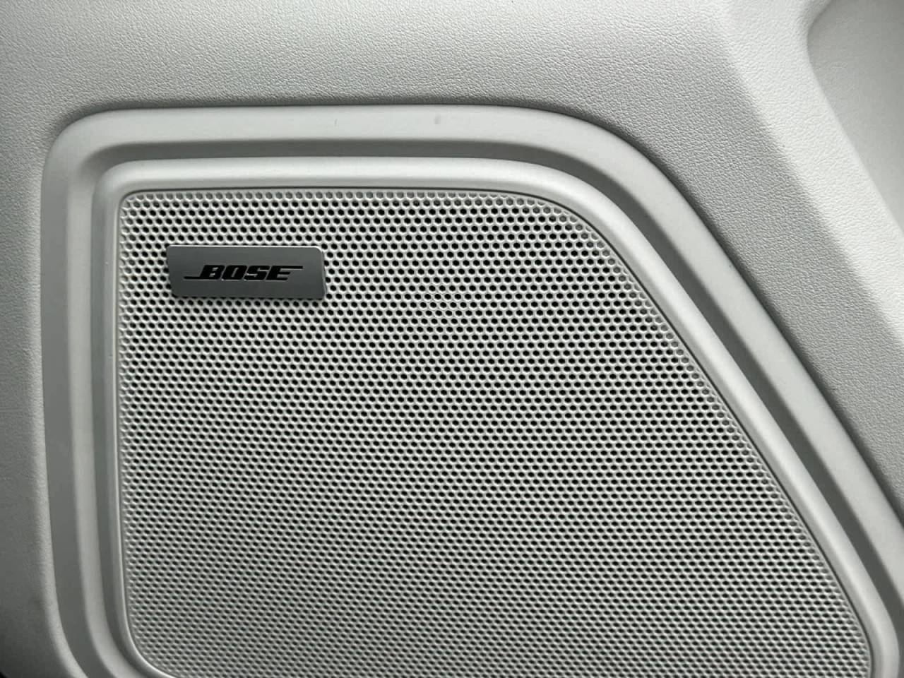 2022 Porsche Macan Base