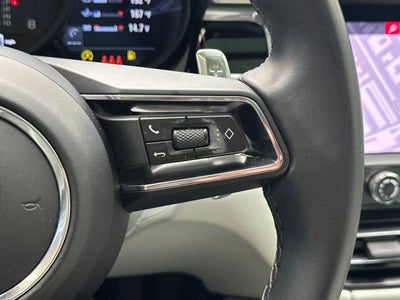 2022 Porsche Macan Base