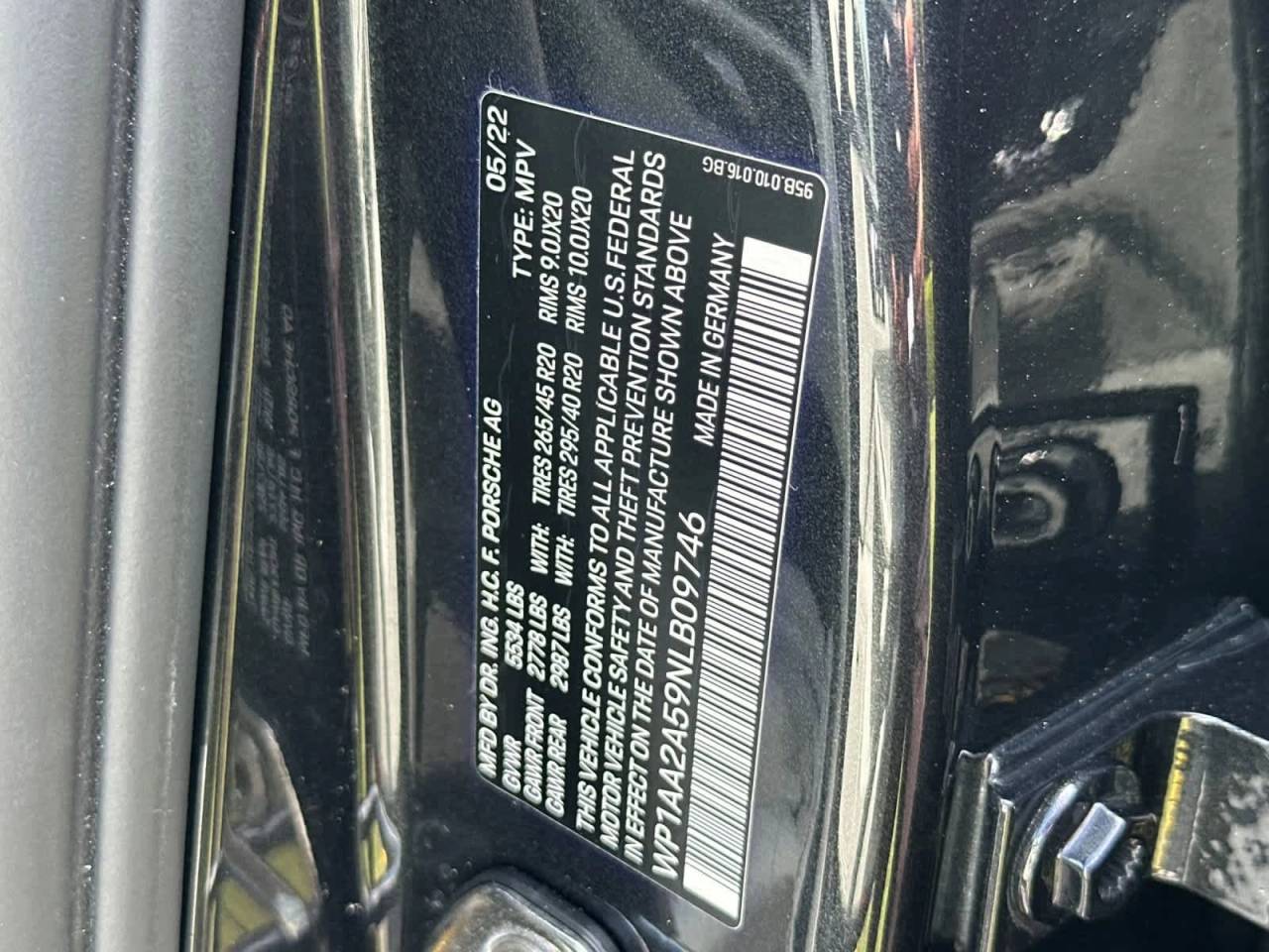 2022 Porsche Macan Base