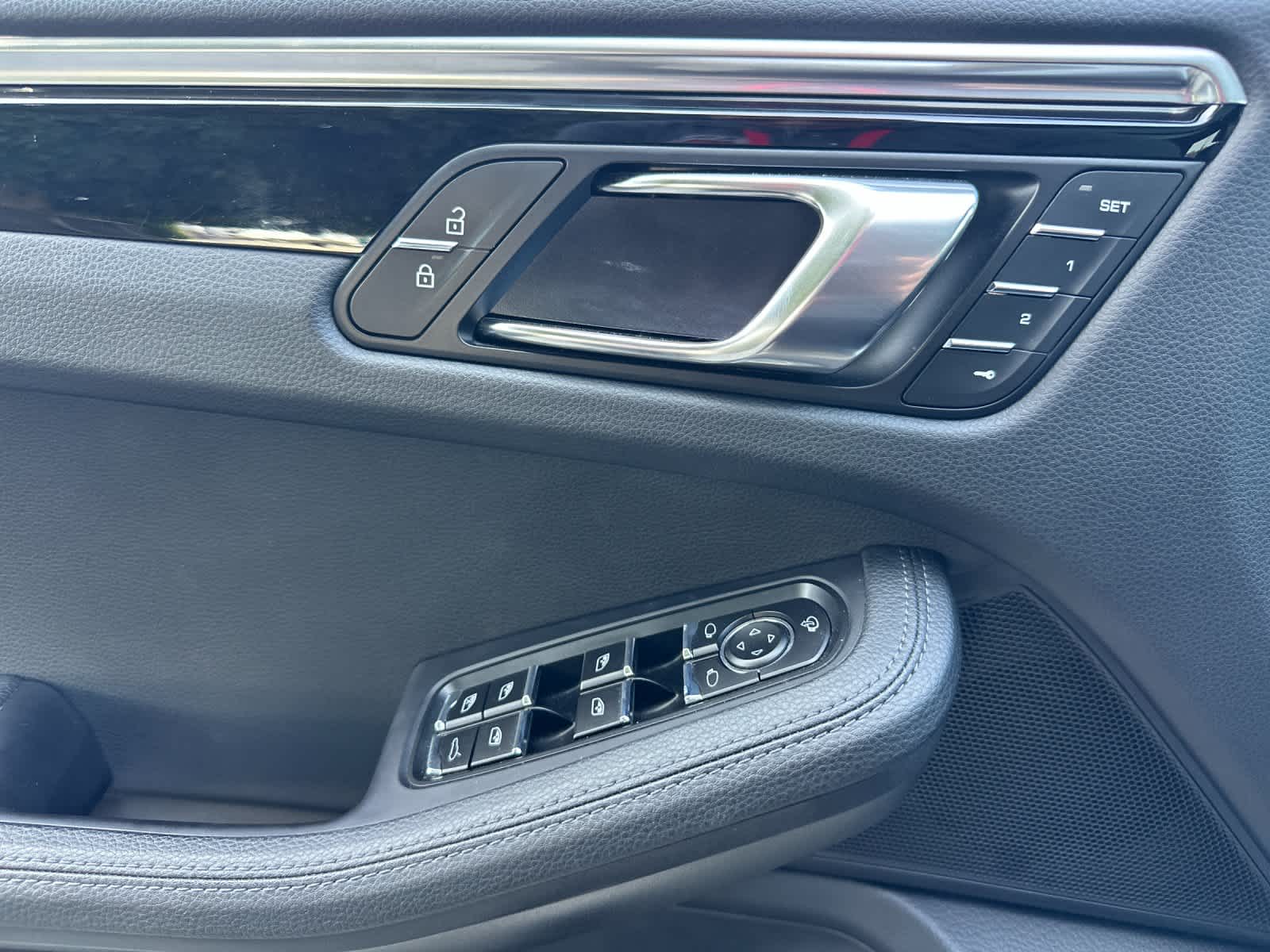2023 Porsche Macan T