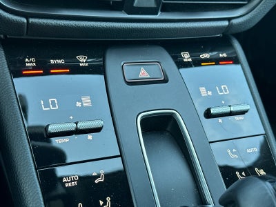 2023 Porsche Macan T