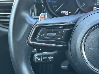 2023 Porsche Macan T