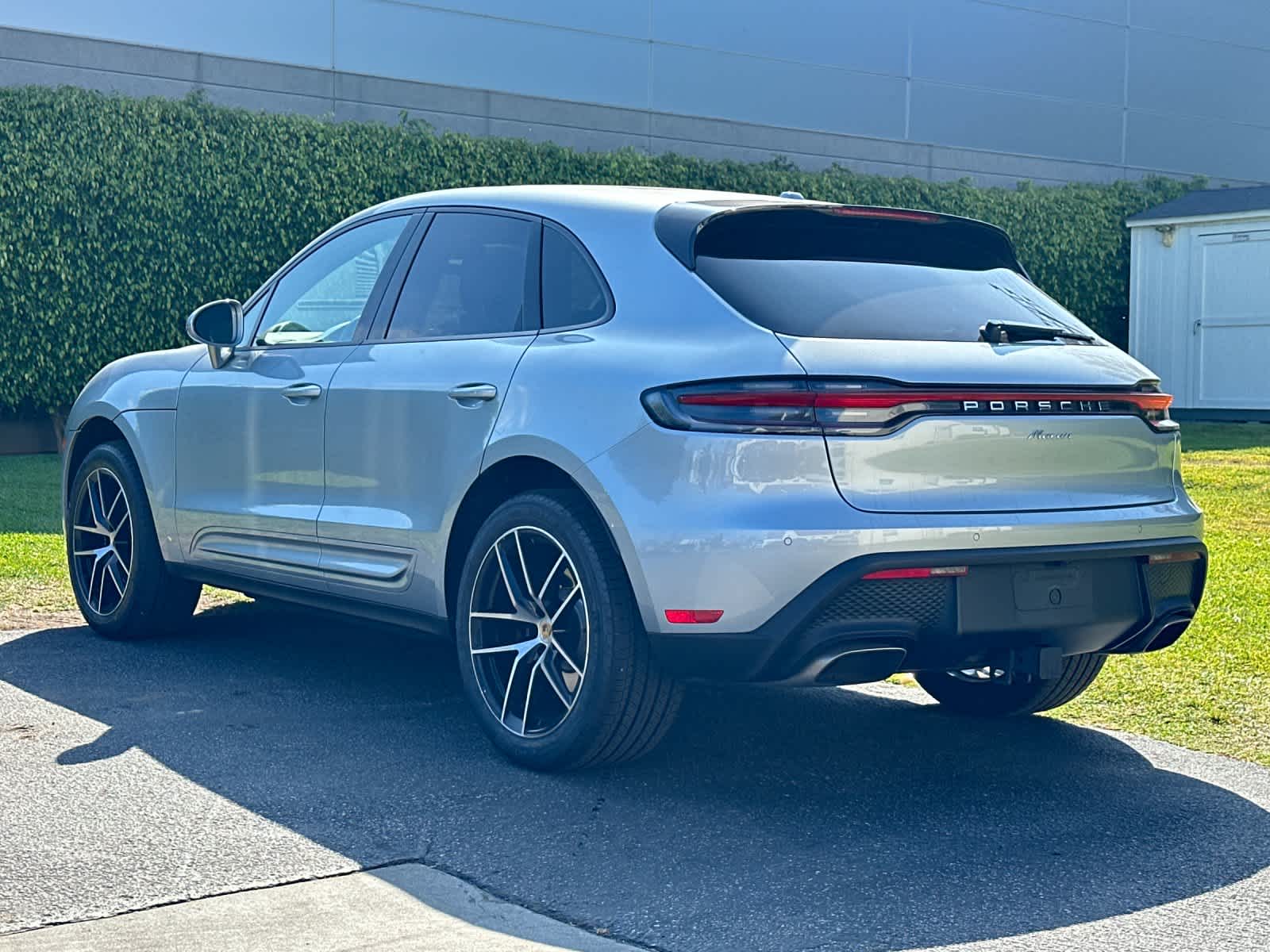 2023 Porsche Macan T