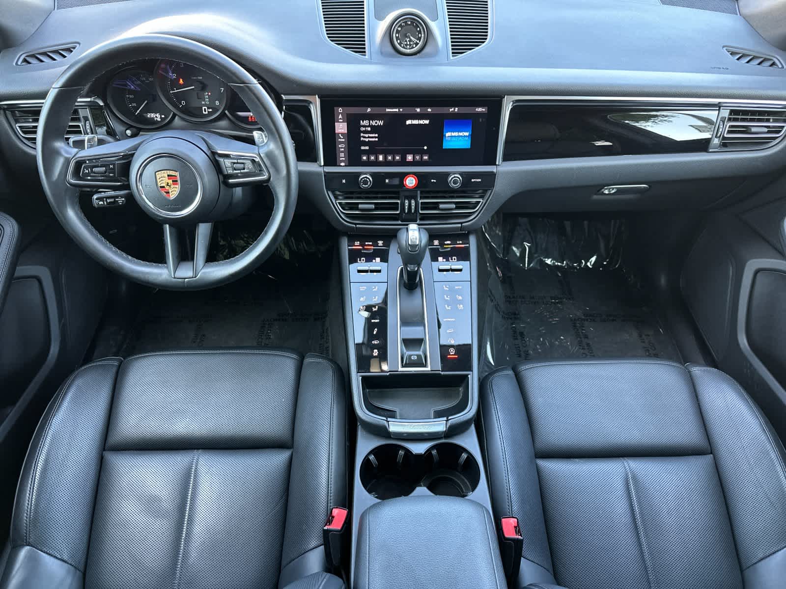 2023 Porsche Macan T