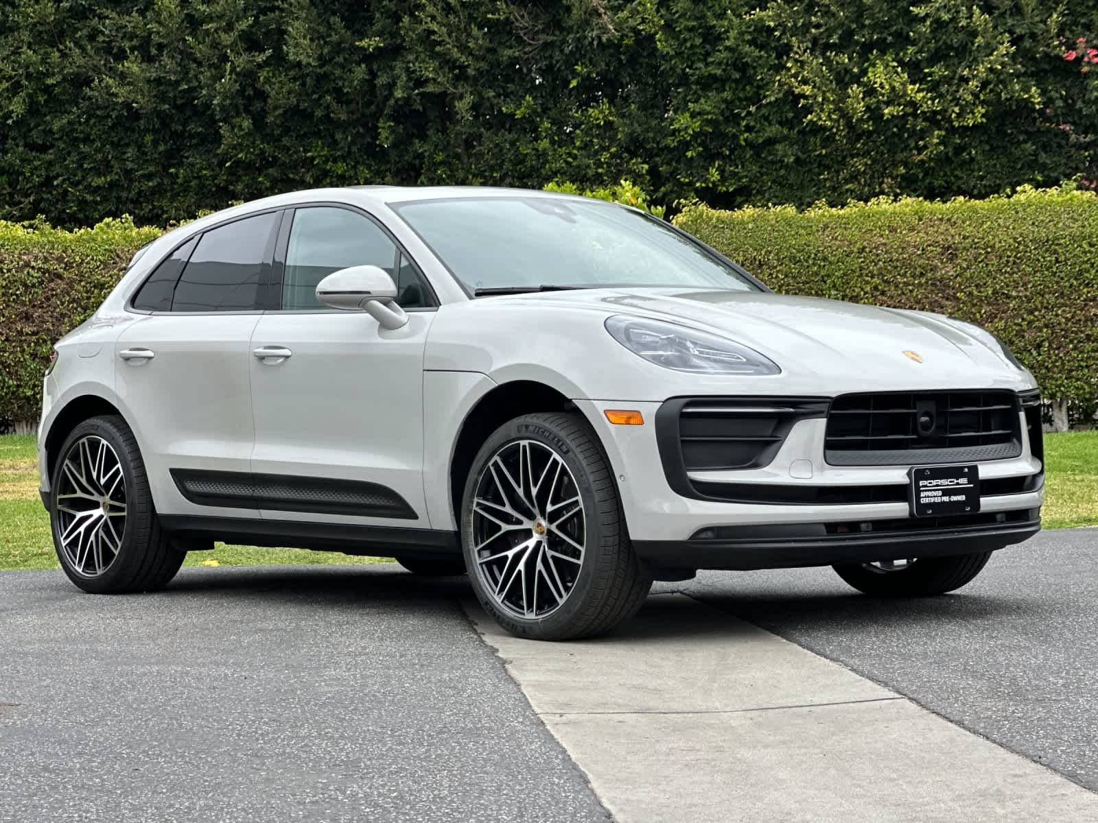 2024 Porsche Macan Macan (MY24)