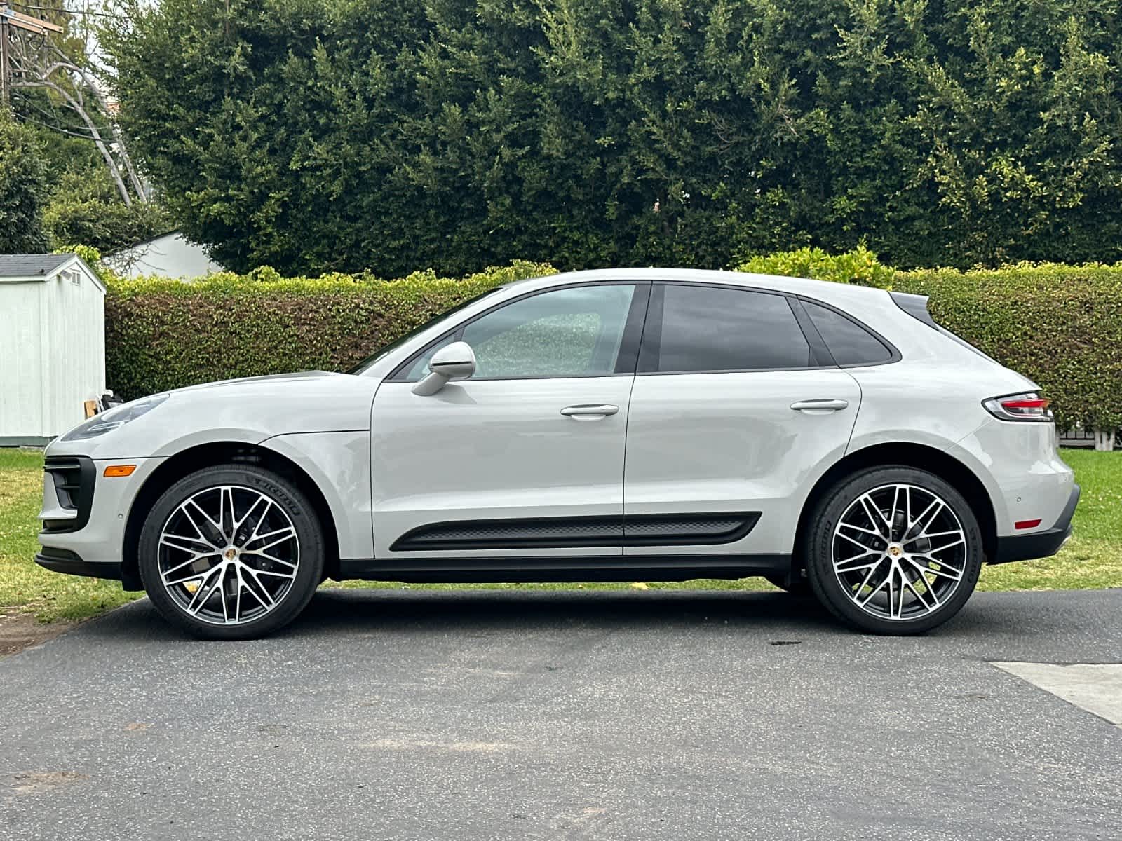 2024 Porsche Macan Macan (MY24)