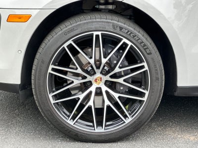 2024 Porsche Macan Macan (MY24)