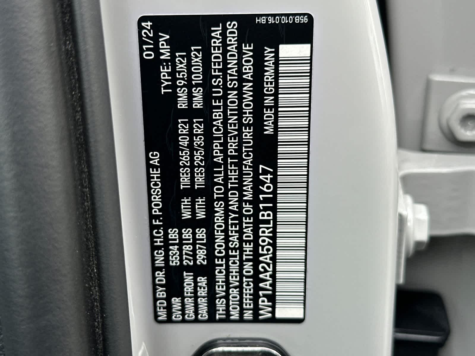 2024 Porsche Macan Macan (MY24)