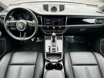 2024 Porsche Macan Macan (MY24)