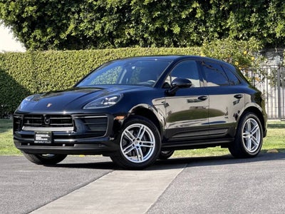 2025 Porsche Macan AWD