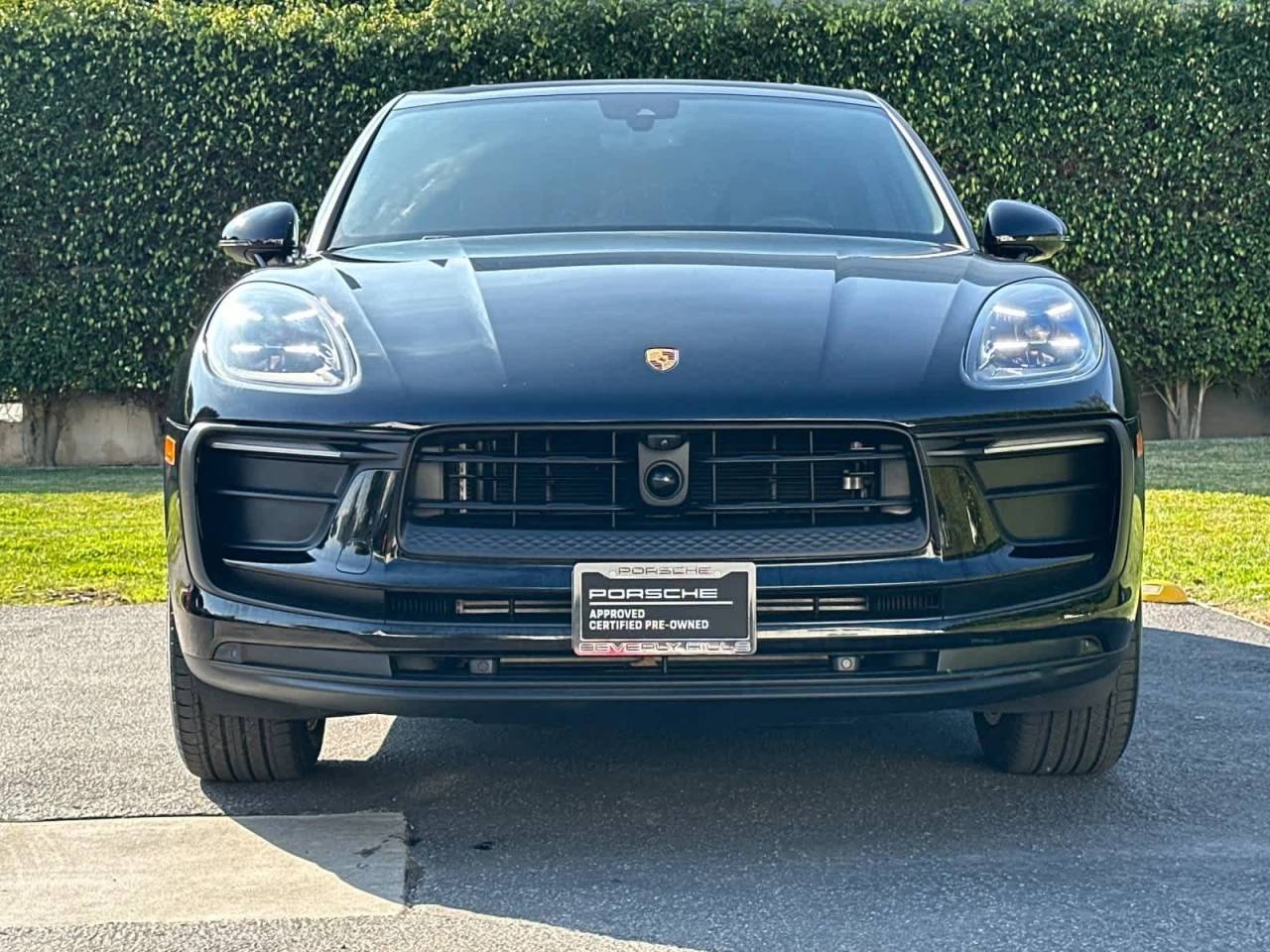 2025 Porsche Macan AWD