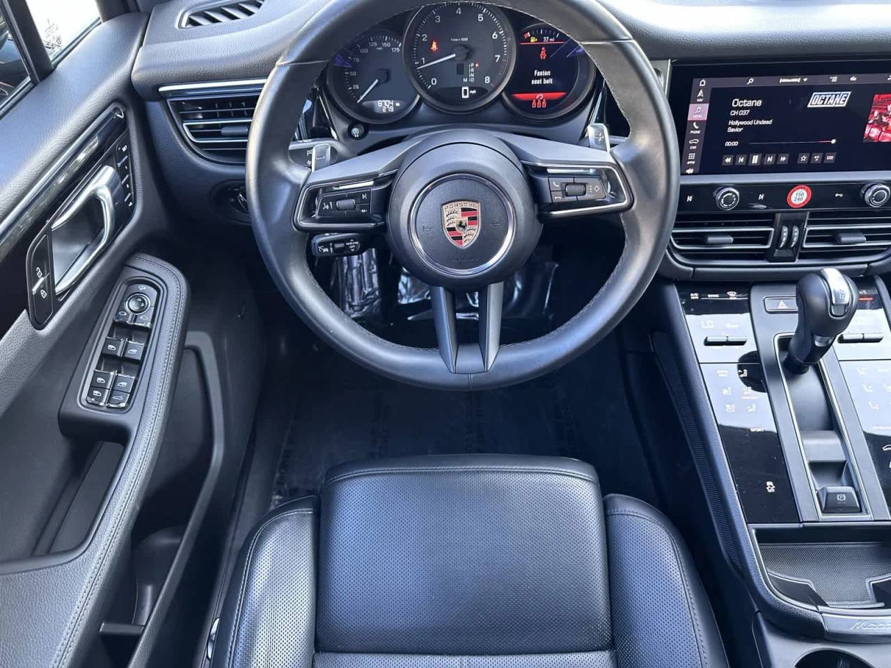 2025 Porsche Macan AWD