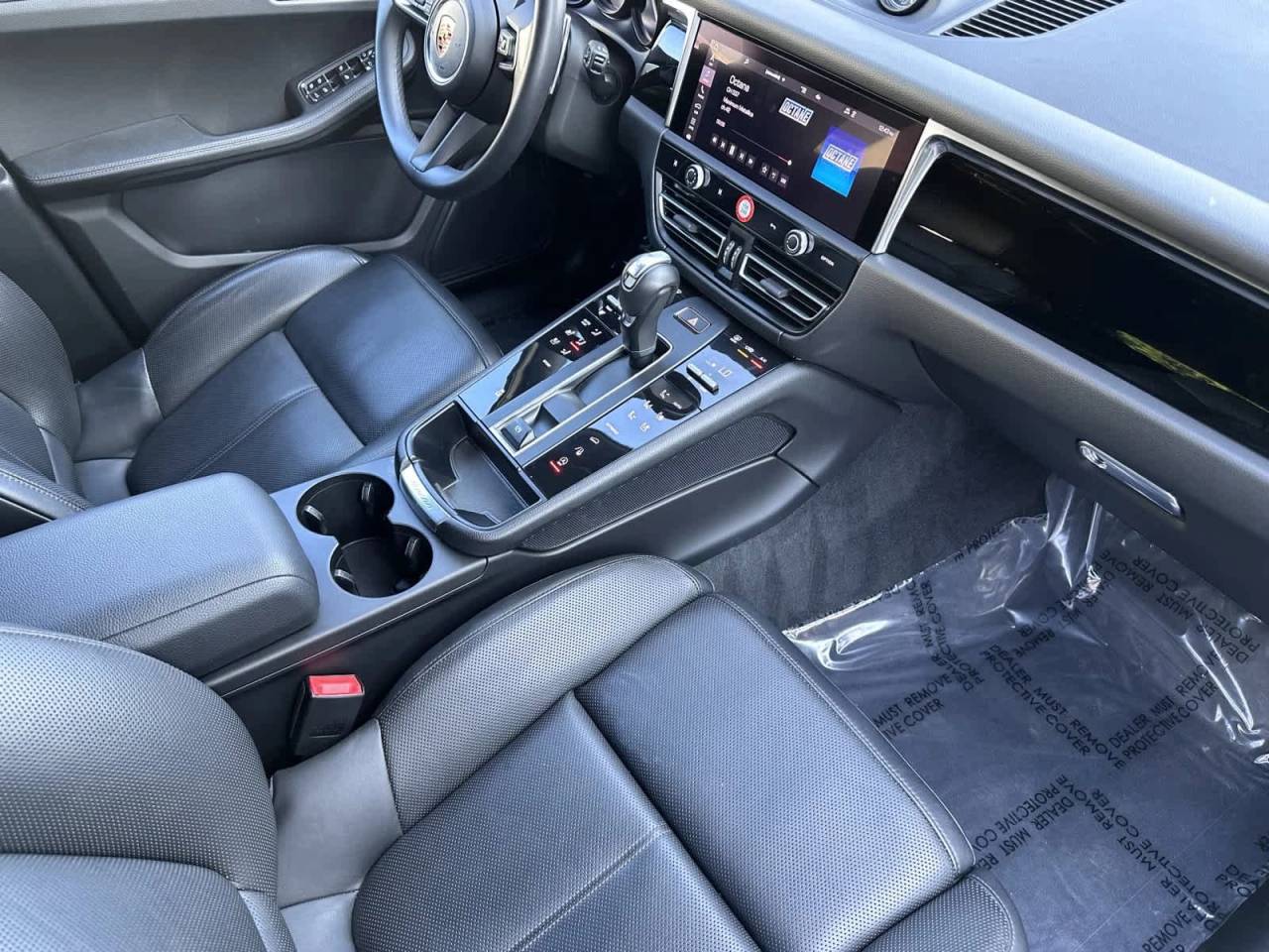 2025 Porsche Macan AWD