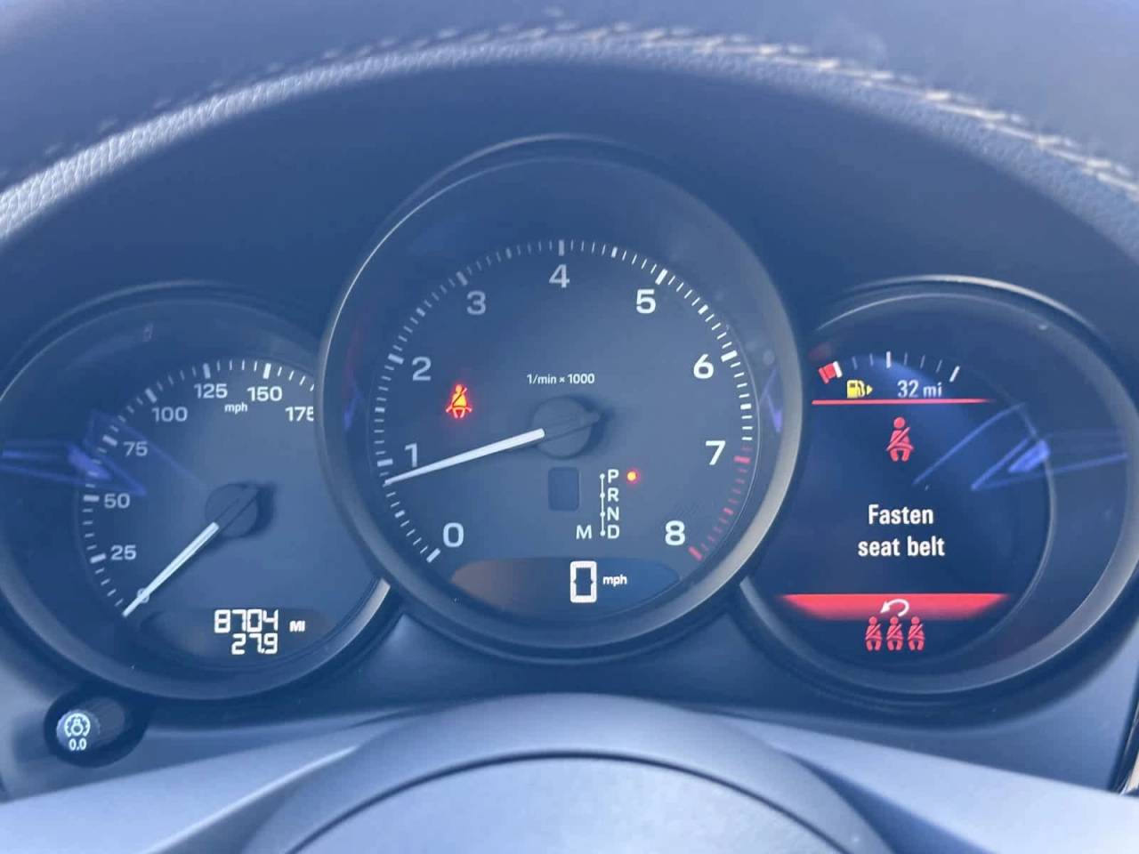 2025 Porsche Macan AWD