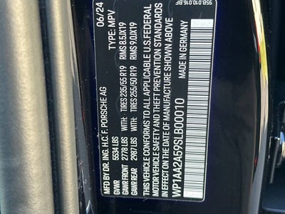 2025 Porsche Macan AWD