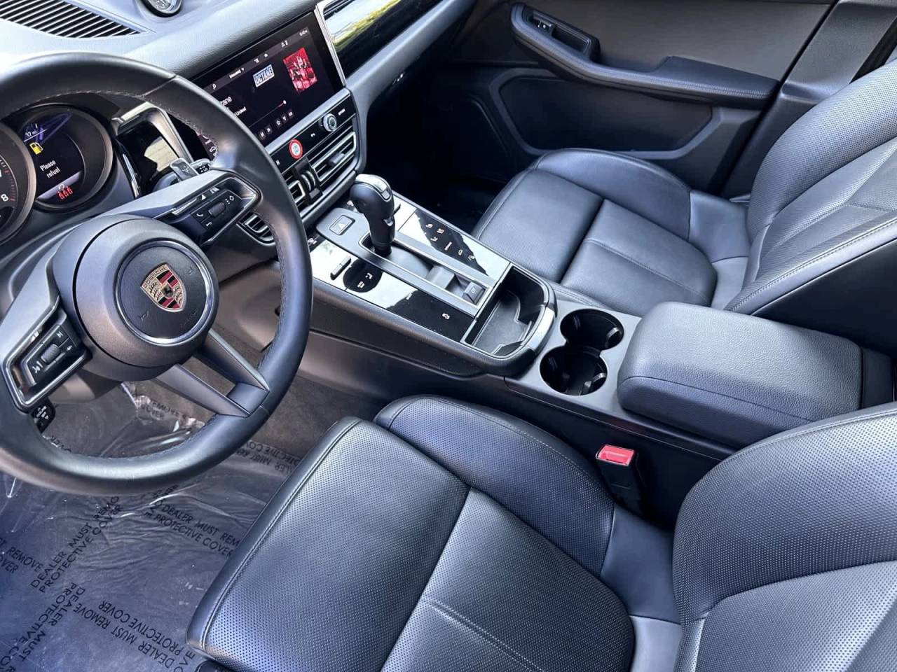 2025 Porsche Macan AWD