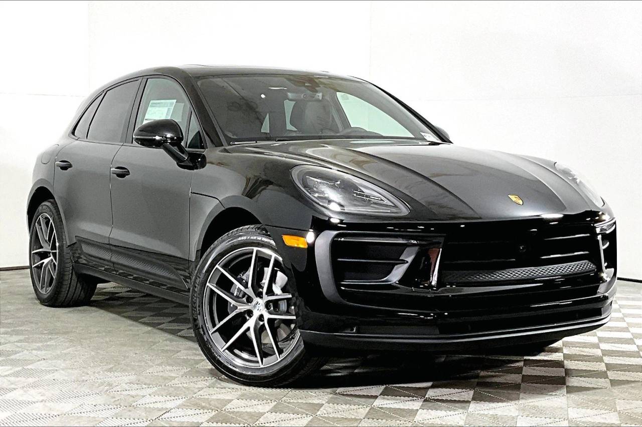 2025 Porsche Macan AWD