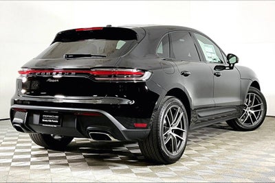 2025 Porsche Macan AWD