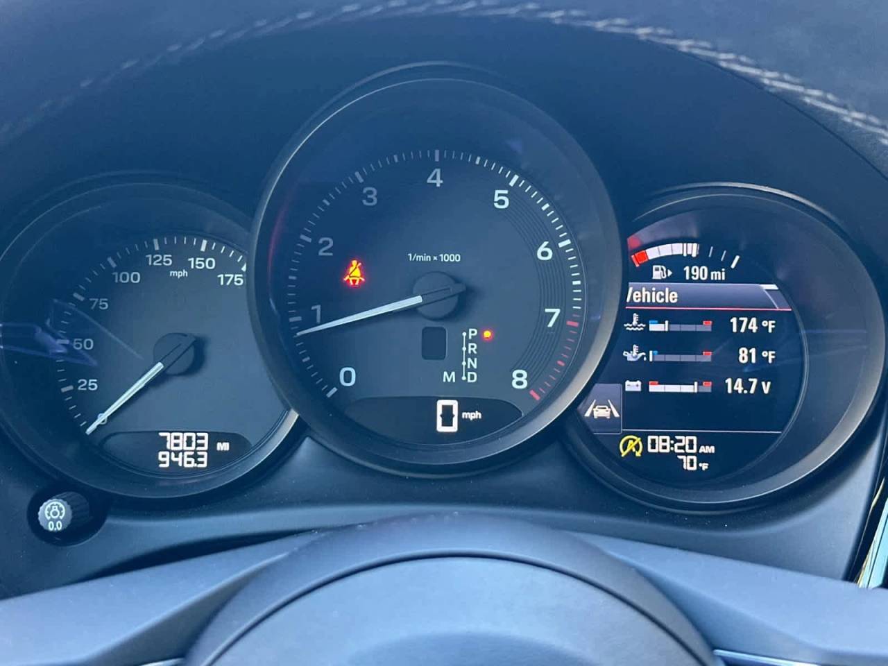 2025 Porsche Macan Base