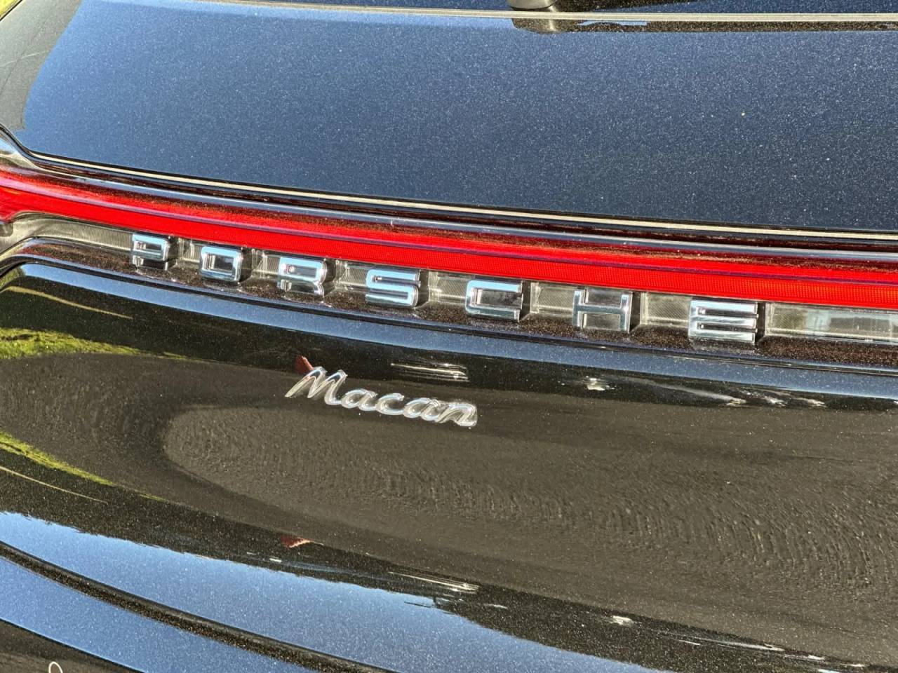 2025 Porsche Macan Base