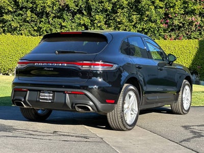 2025 Porsche Macan Base