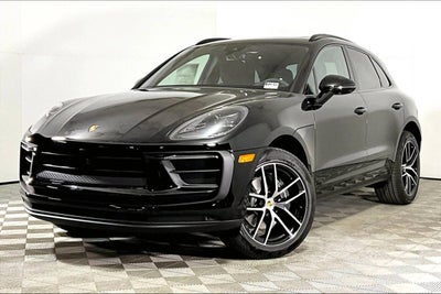 2025 Porsche Macan AWD