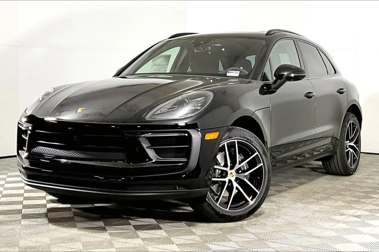 2025 Porsche Macan AWD
