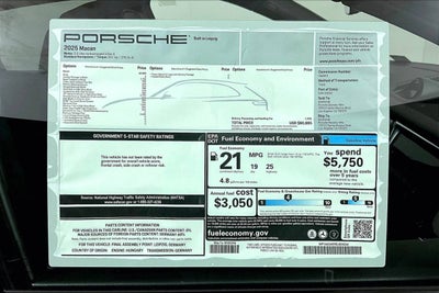 2025 Porsche Macan AWD