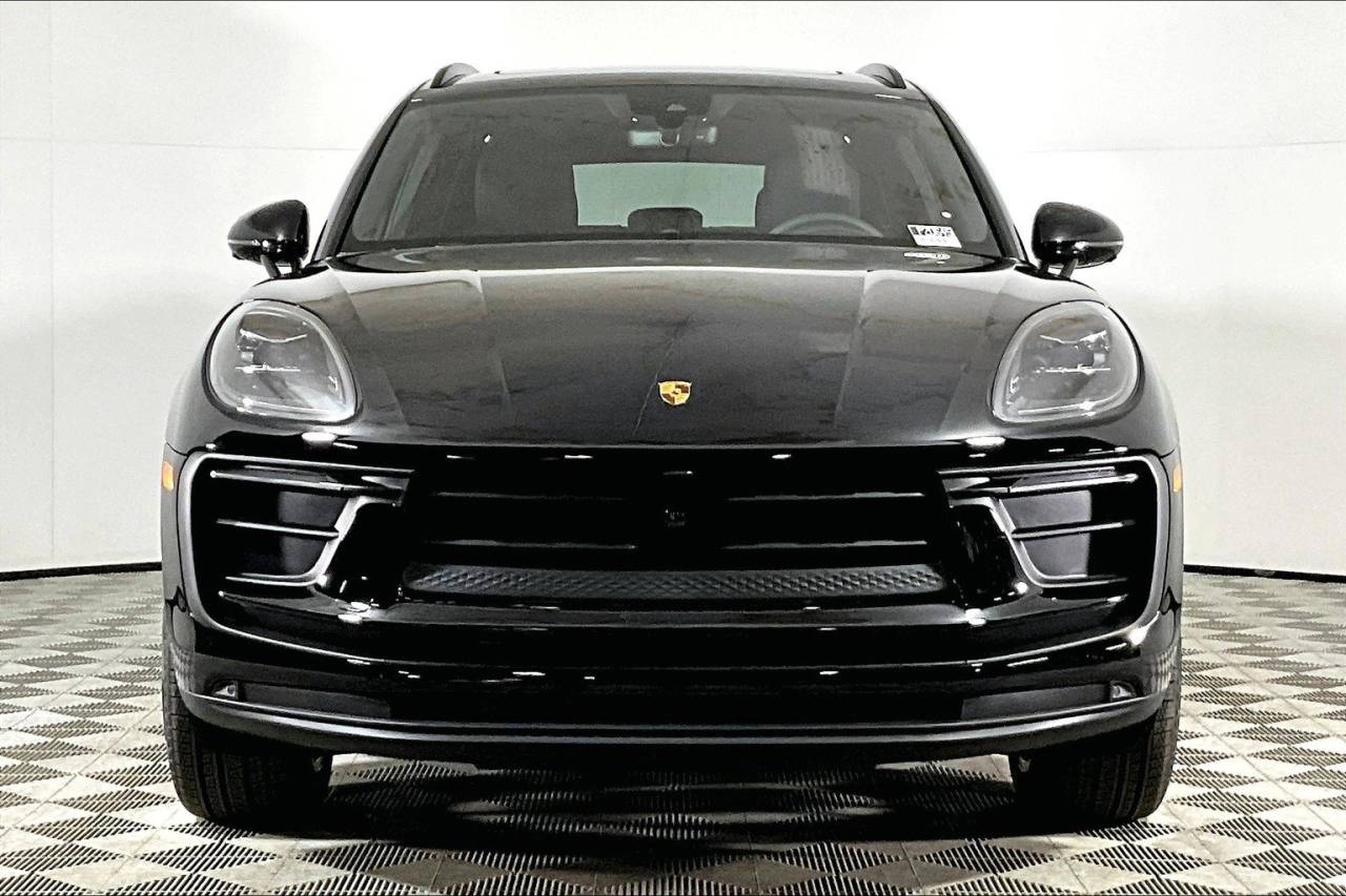 2025 Porsche Macan AWD