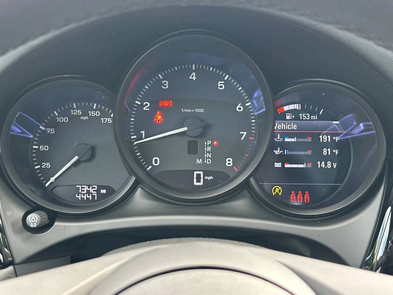 2025 Porsche Macan Base