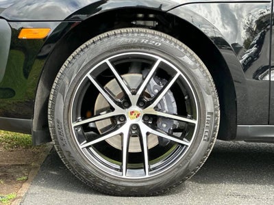 2025 Porsche Macan Base