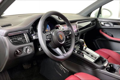 2025 Porsche Macan AWD