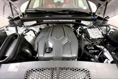 2025 Porsche Macan AWD